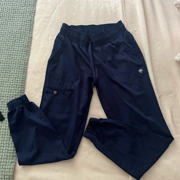 Scrubs Lot/Bundle - Picture 6 of 13